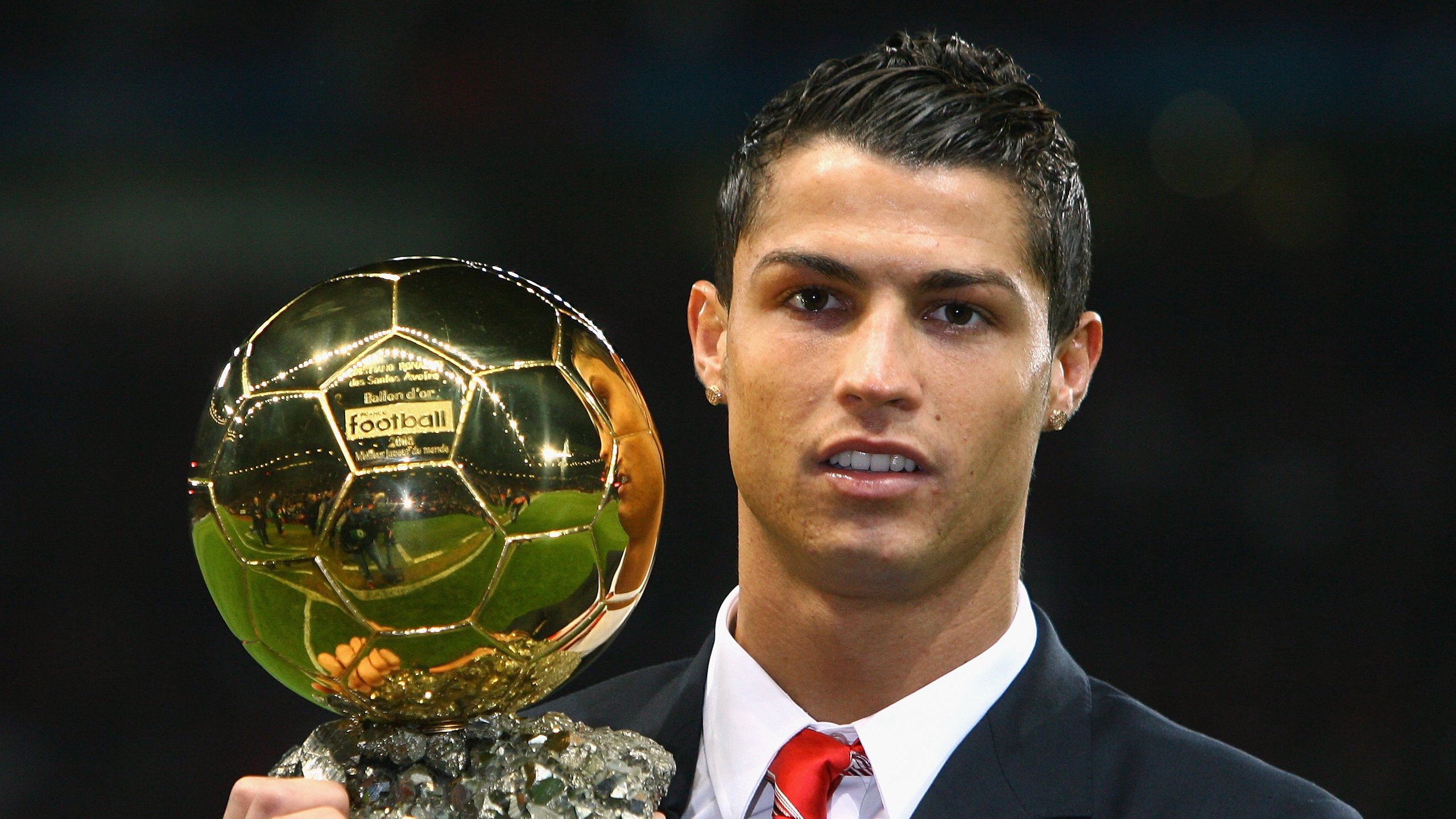 哈兰德与队友间的默契配合正在被写入球队进攻手册,哈兰德 过人